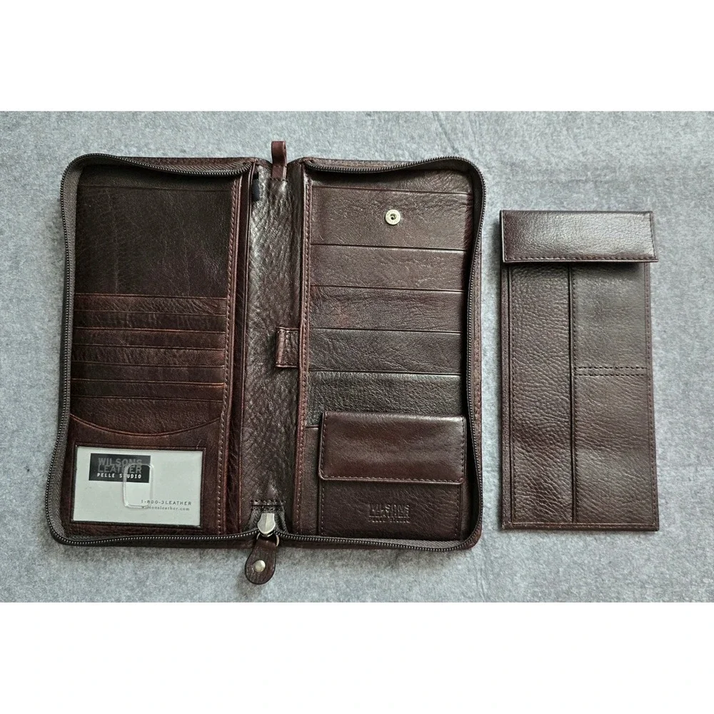 NWOT Wilsons Leather Pelle Studio brown leather zip-around travel organizer